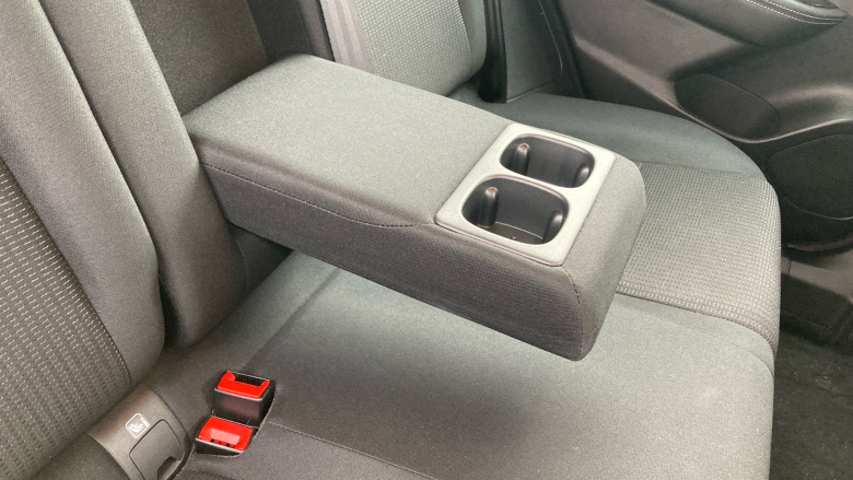 Nissan Qashqai 1.3 DiG-T MH Acenta Premium 5dr Petrol Hatchback